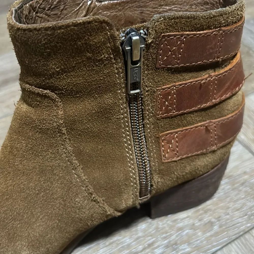 Ugg Volta Booties - Picture 6 of 7